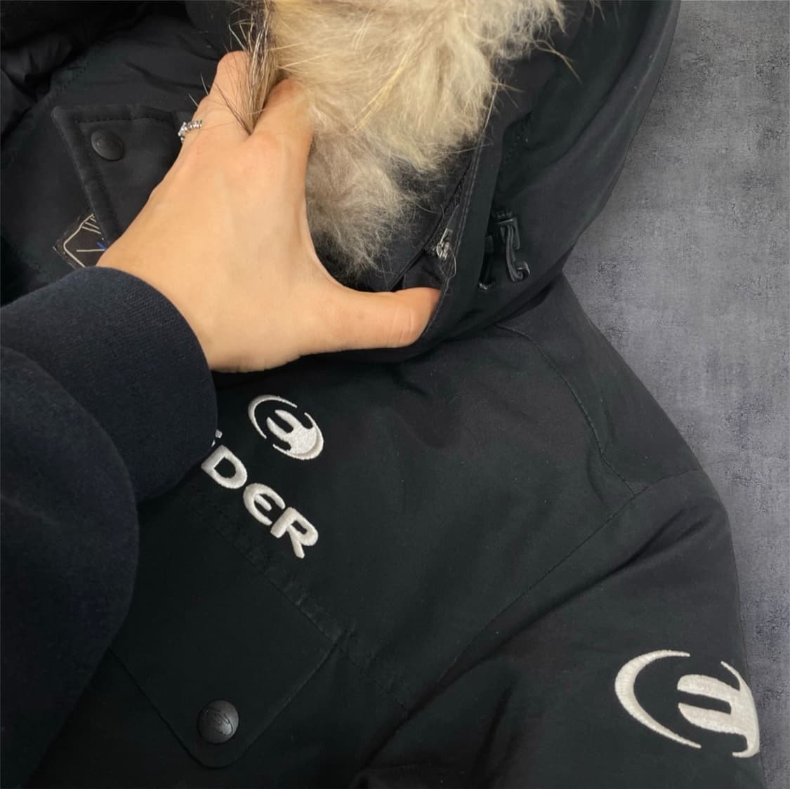 아이더 Eider 블랙 후드퍼 덕다운 헤비 패딩 파카 M 상품이미지6