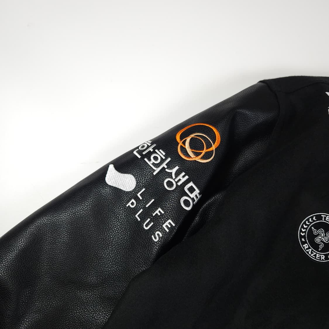 한화생명 월즈 24 LCK 스타디움 자켓 상품이미지3