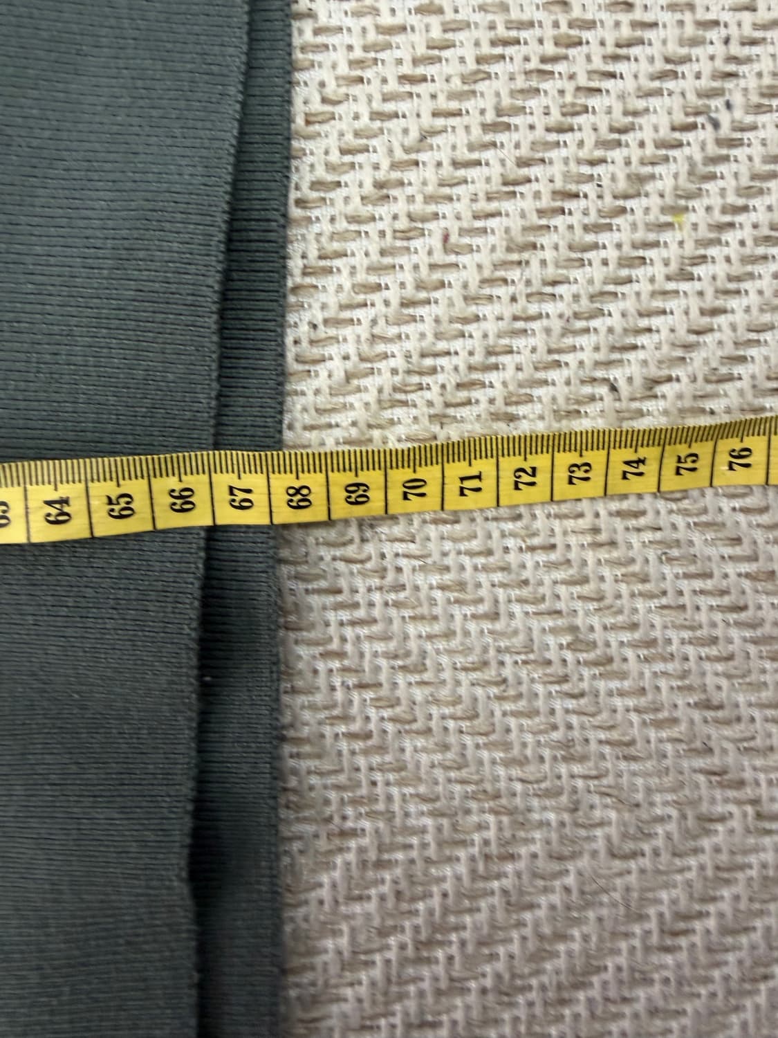 정품) COS 코스 남성 레귤러핏 그린 반팔 니트티 M 상품이미지9