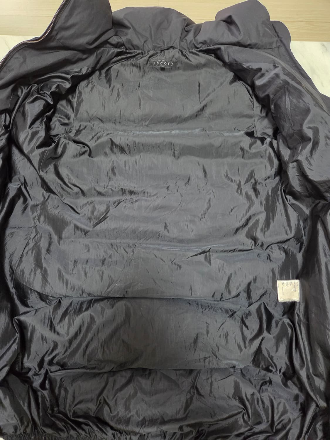 띠어리 여성 롱 다운 패딩 상품이미지3