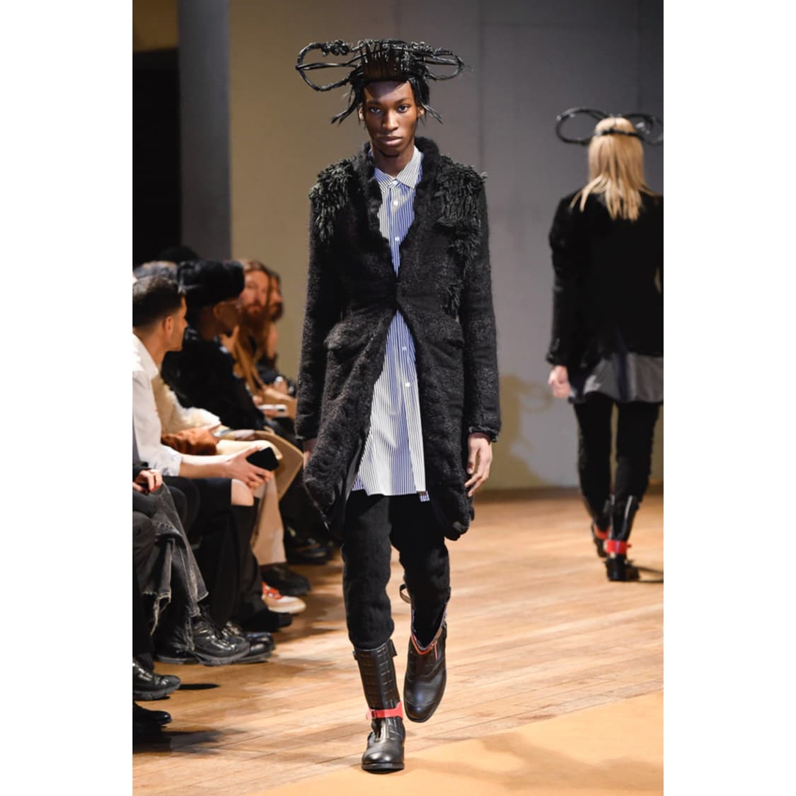 꼼데가르송 옴므플러스 축융 코트 23fw 상품이미지1