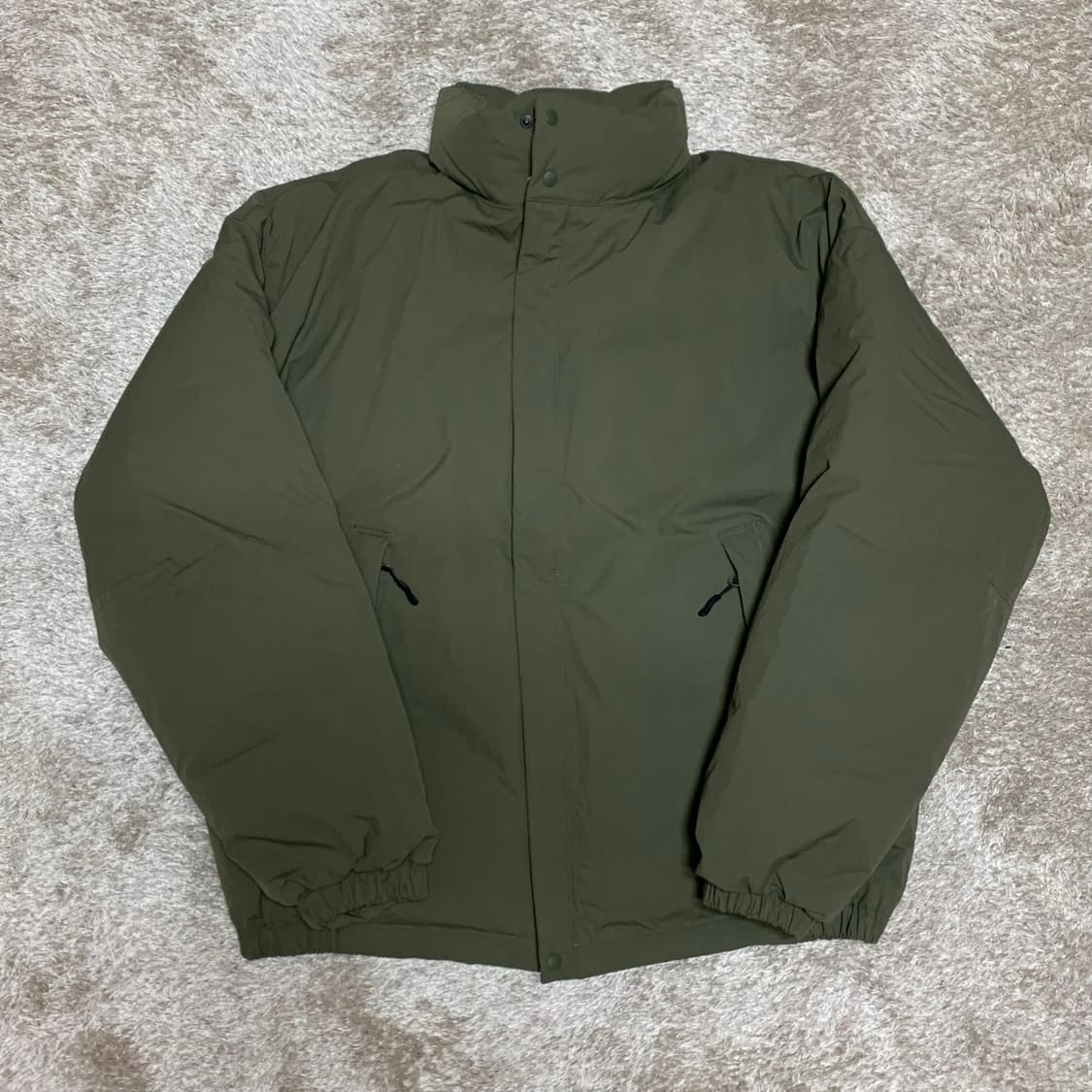 듀테로 뮤지엄피스 구스다운 패딩  올리브카키 L 상품이미지2