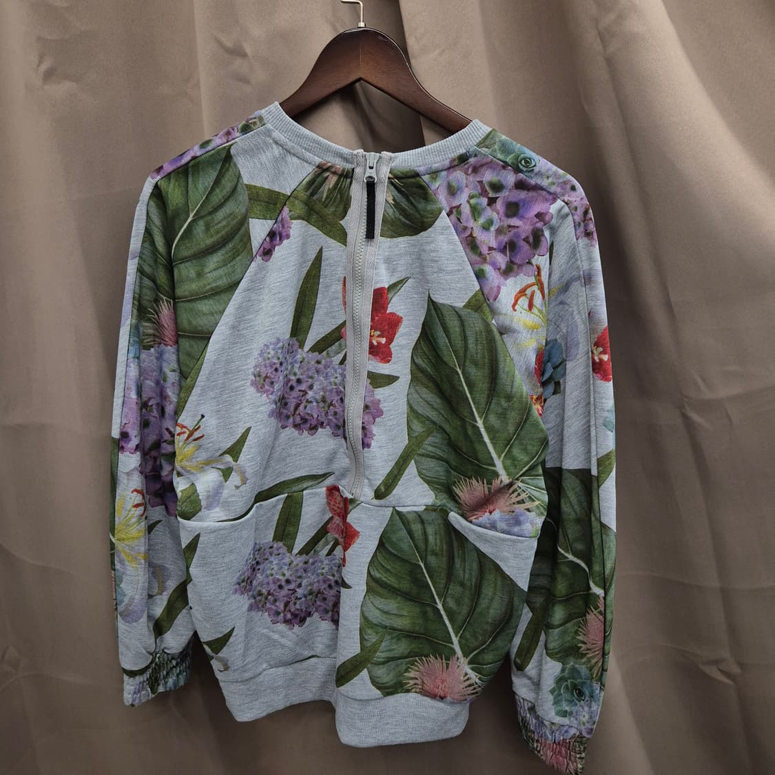 아디다스 플라워 프린팅 맨투맨티 상품이미지3