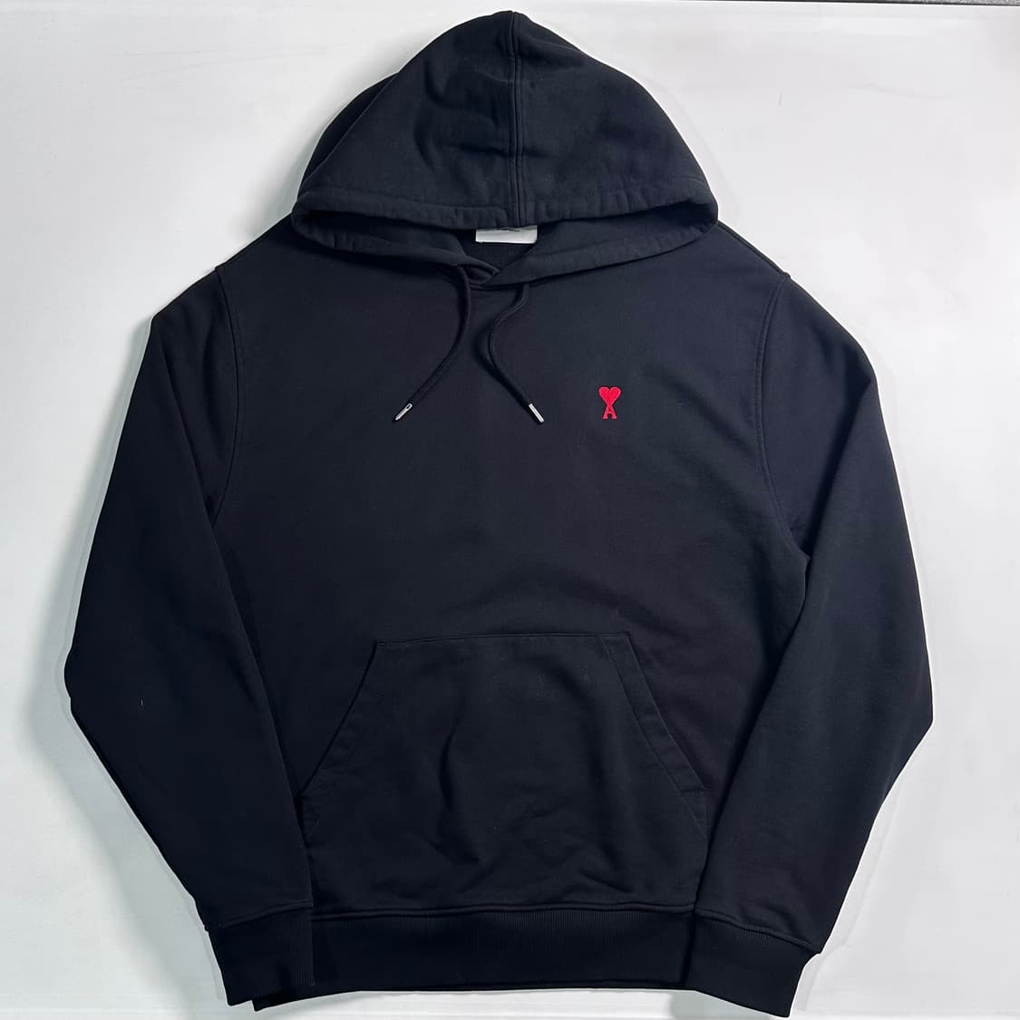 아미 스몰하트 로고 블랙 후드티 상품이미지1