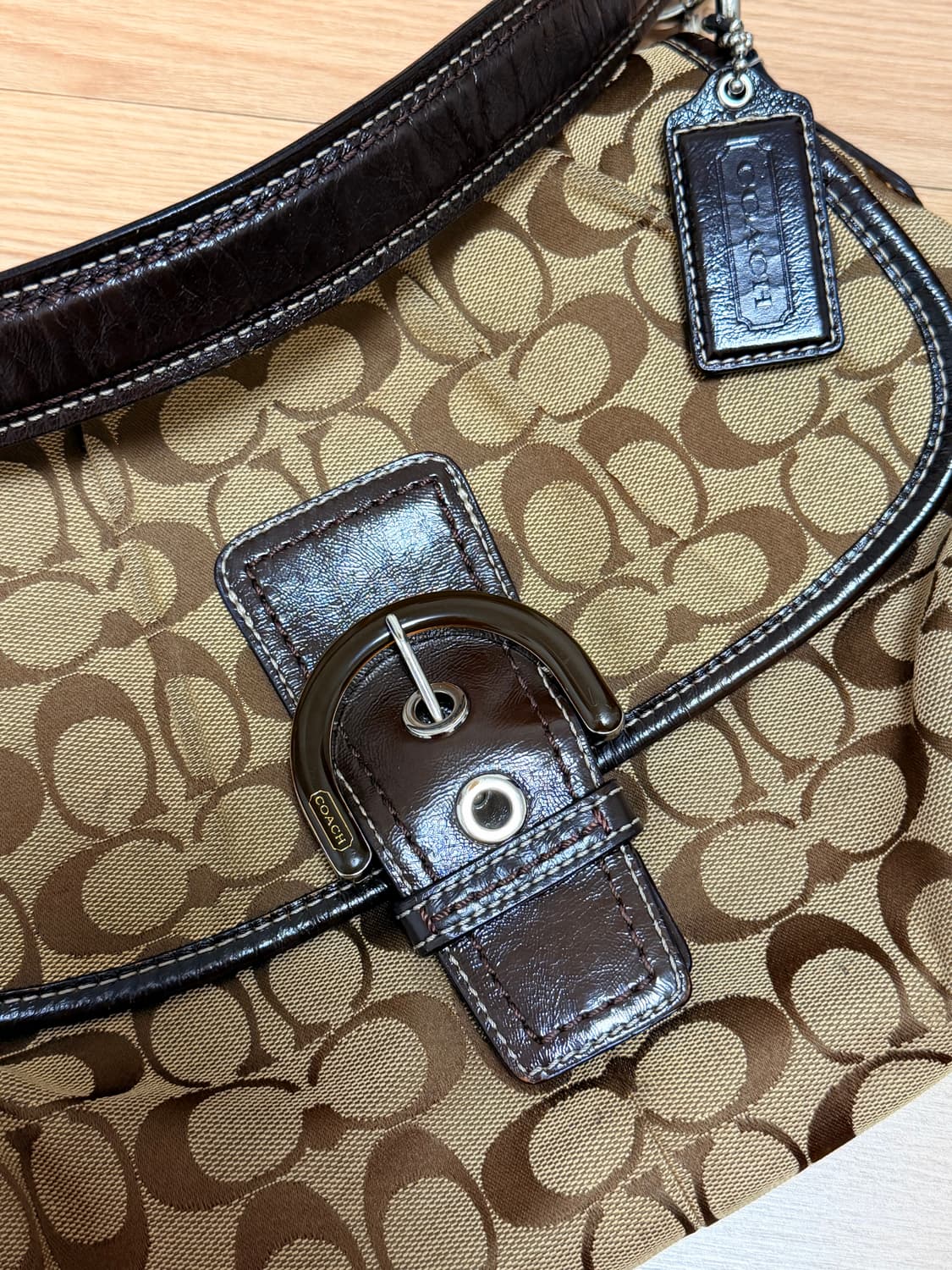 코치 숄더백 상품이미지1