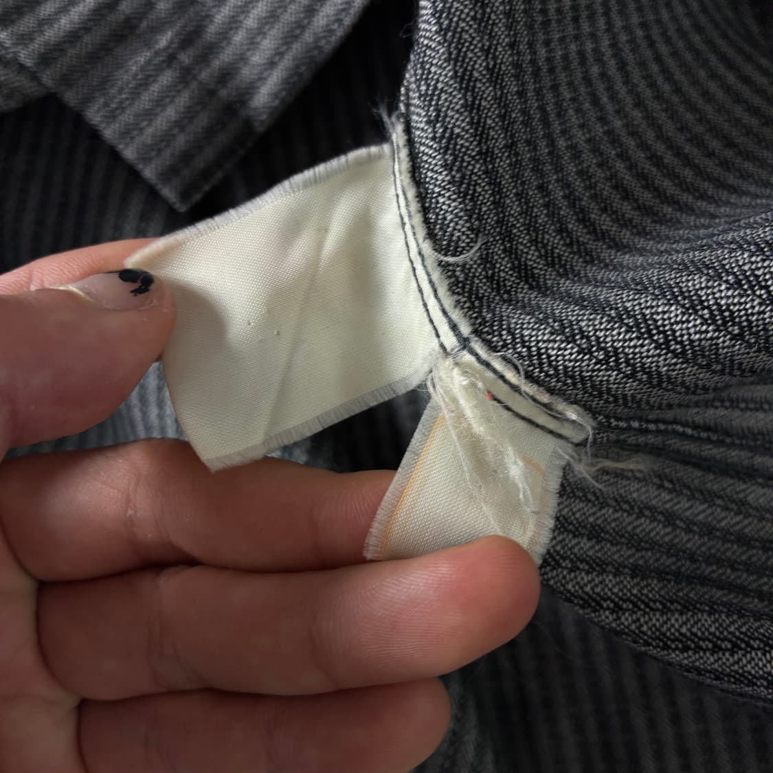 Yves Saint Laurent  입생로랑 자수 차콜 스트라이프 셔츠 상품이미지6