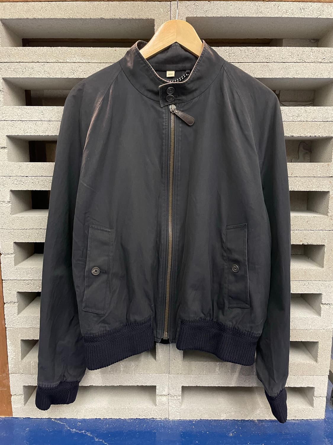 Burberry 버버리 미니멀 바라쿠타 자켓 상품이미지4