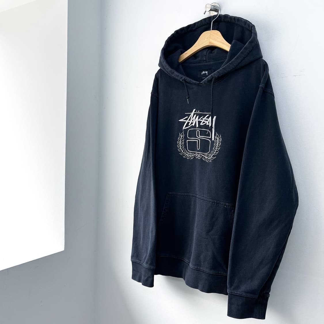 스투시 피그먼트 다잉 앰블럼 앱 헤비 스웻 후드티 상품이미지4