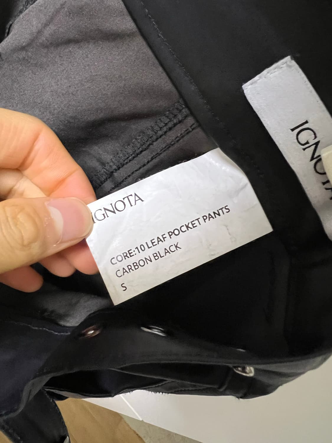 이그노타 코어:10 리프 포켓 팬츠 카본 블랙 상품이미지4