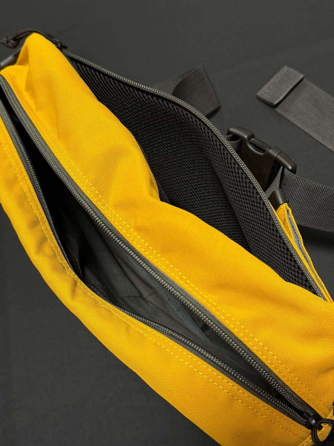 요시다포터 빔즈 2way 숄더백 / 웨이스트백 상품이미지7