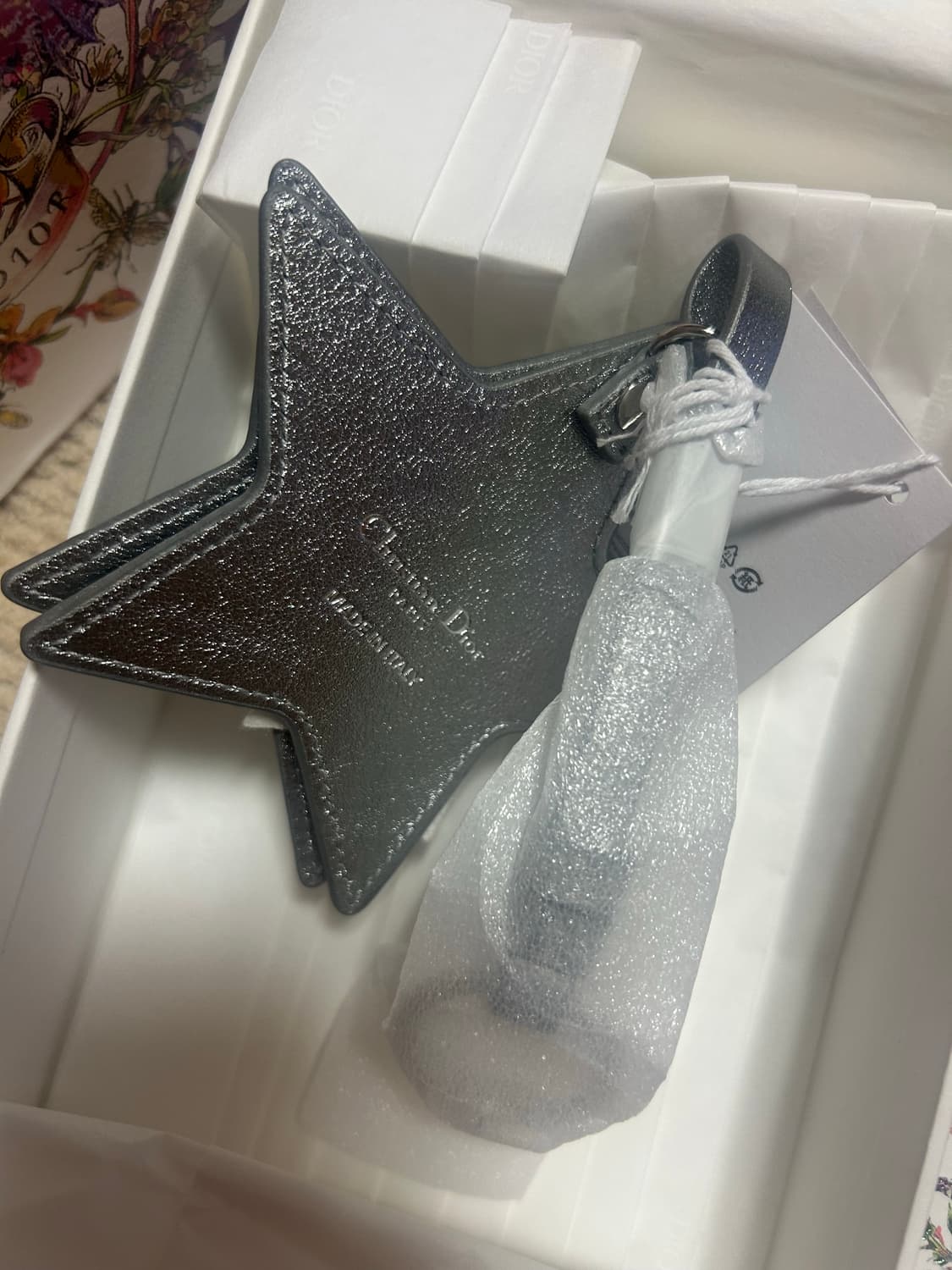 크리스찬디올 별 에어 태그 키링 실버(새상품) 상품이미지4