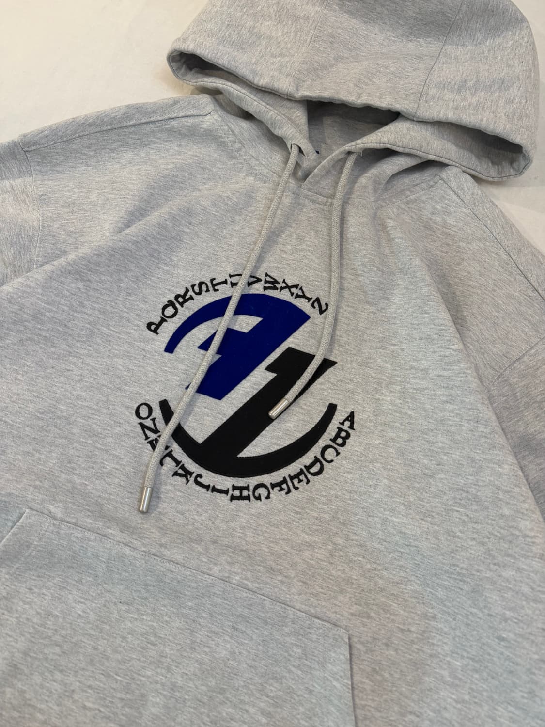 자라 X 아더에러 콜라보 후드티 그레이 상품이미지2