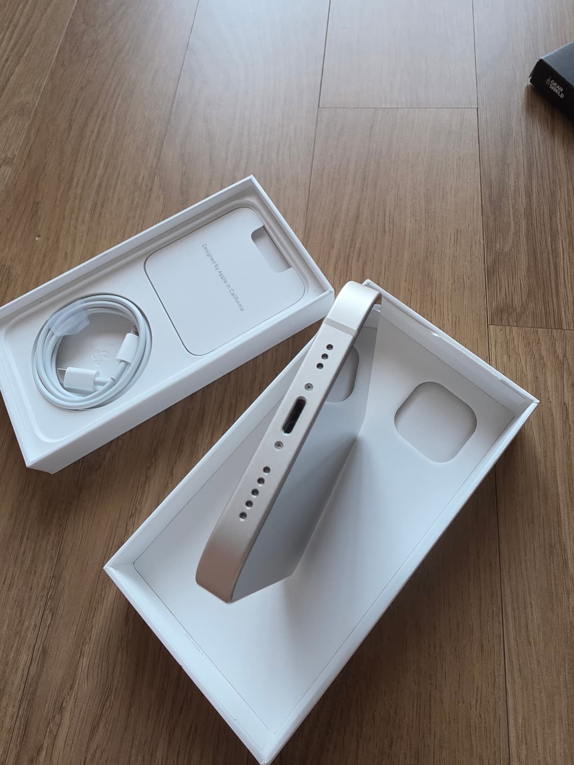 [특A급] 아이폰 14 풀박스+UAG 정품케이스 상품이미지9