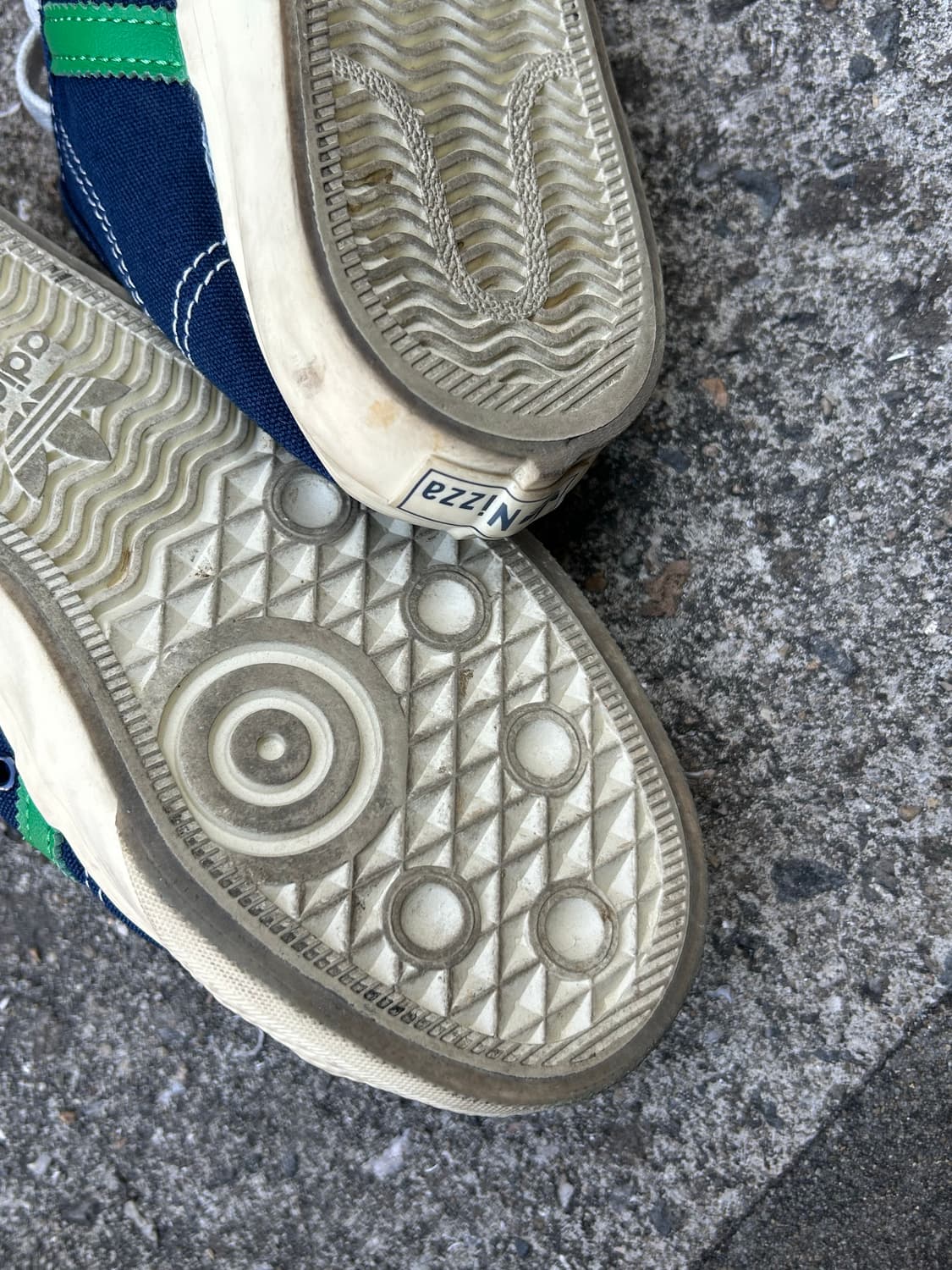 아디다스 캔버스 스니커즈 상품이미지5