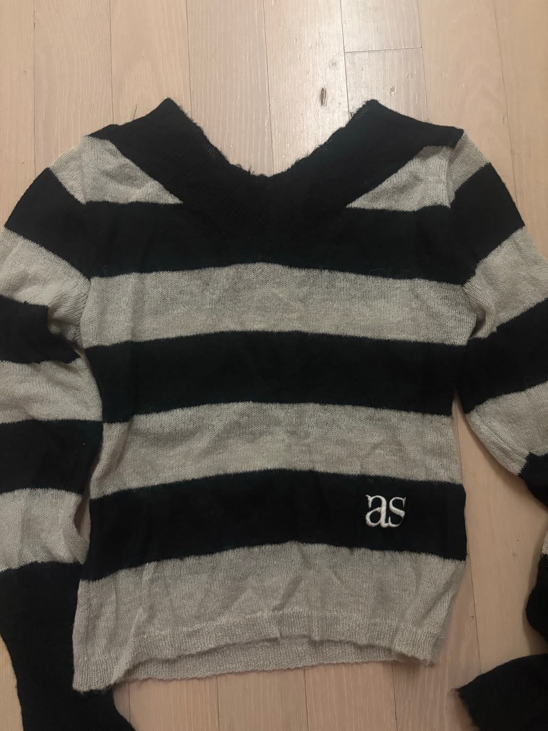 애즈온 포니 스트라이프 니트 상품이미지1