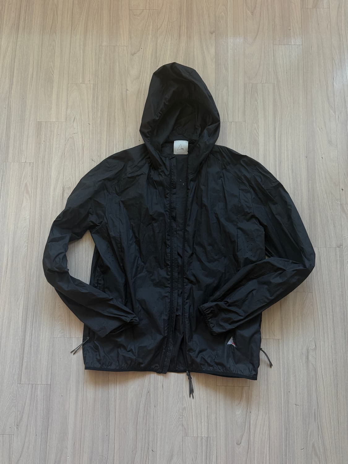 로아 패커블 윈드브레이커 바람막이 상품이미지2