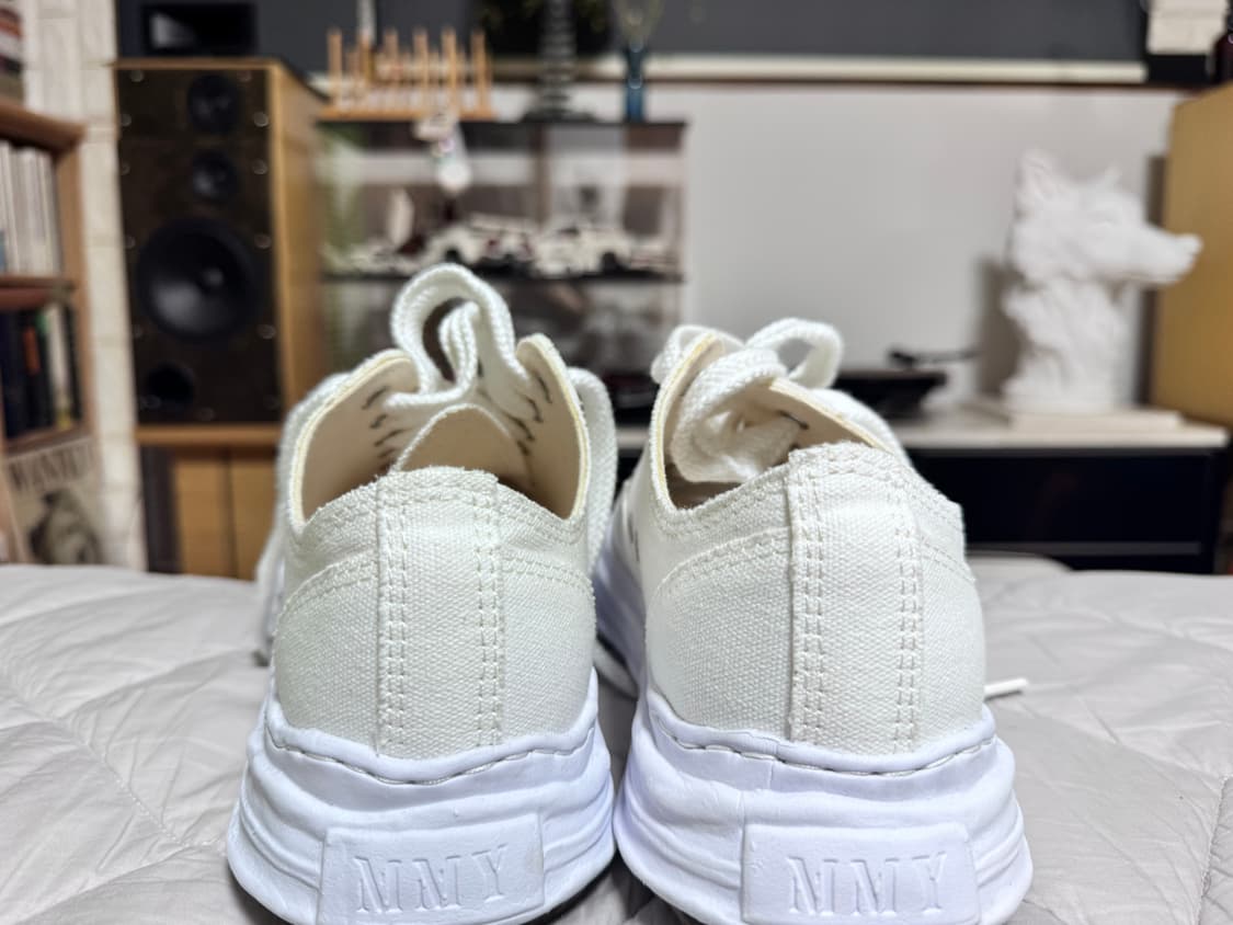 메종 미하라 야스히로 피터슨 OG 솔 PL 레더 로우탑 스니커즈 화이트 상품이미지3