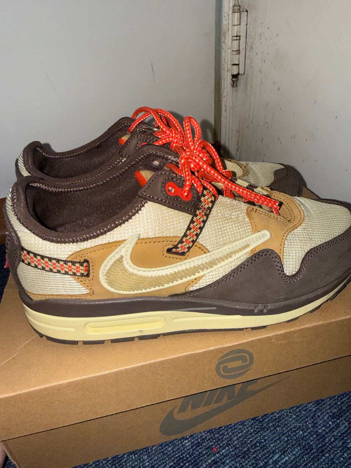 나이키 x 트레비스 스캇 에어맥스1 캑터스 브라운 265 상품이미지6