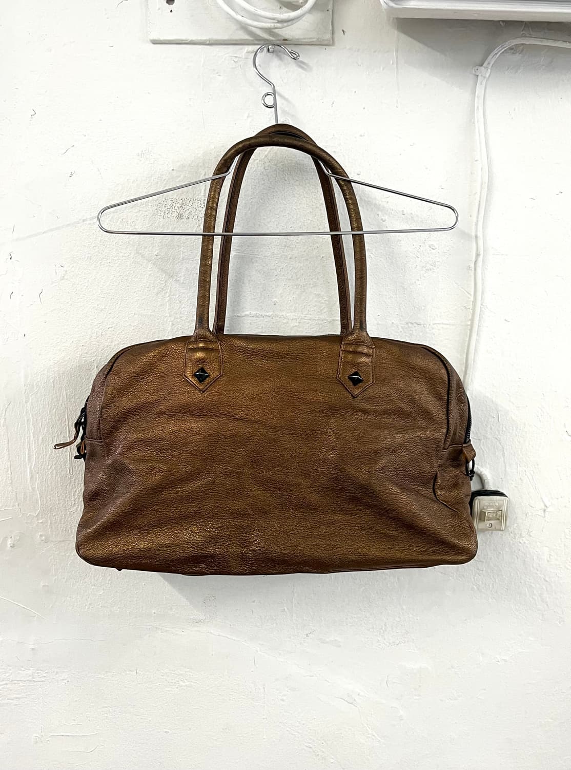 ROEN 히로무 타카하라 스컬 스터드 체인 레더백 상품이미지9