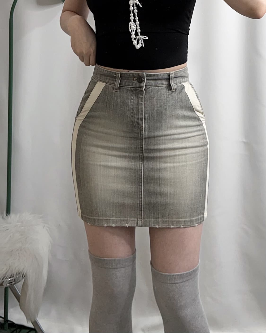 그레이 & 화이트 포인트 데님 미니 스커트 상품이미지4
