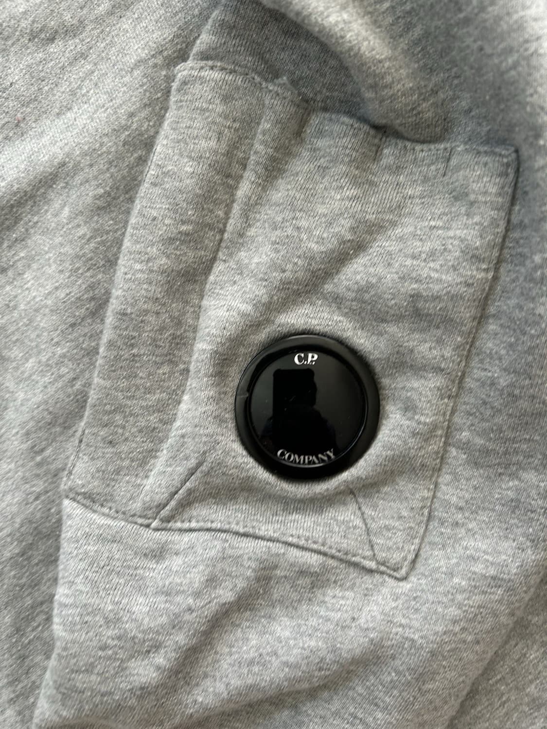CP컴퍼니 맨투맨 상품이미지3