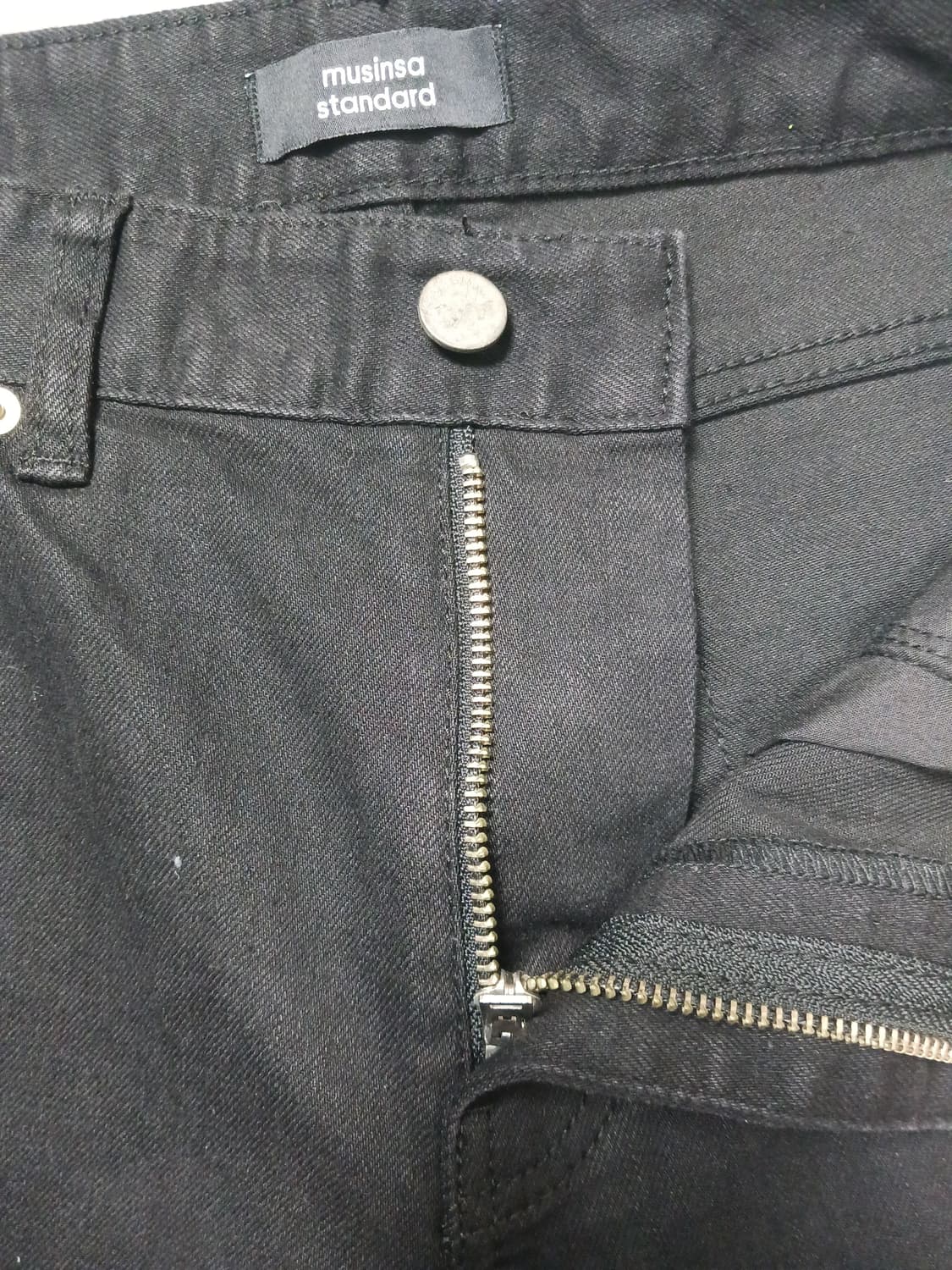 새제품 [30] 무신사 스탠다드 x 페이탈리즘 쿠라보원단 블랙 크롭진 상품이미지6