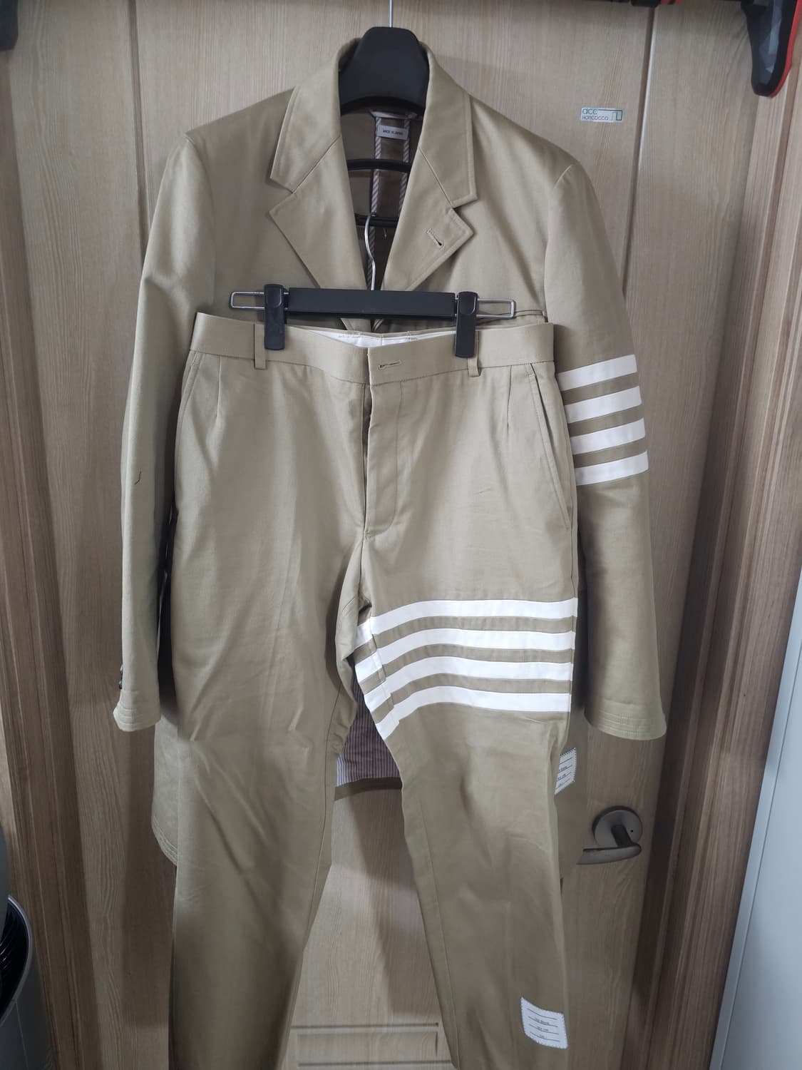 톰브라운 언컨스트럭티드 쓰리피스 세트(1/정품) 상품이미지1