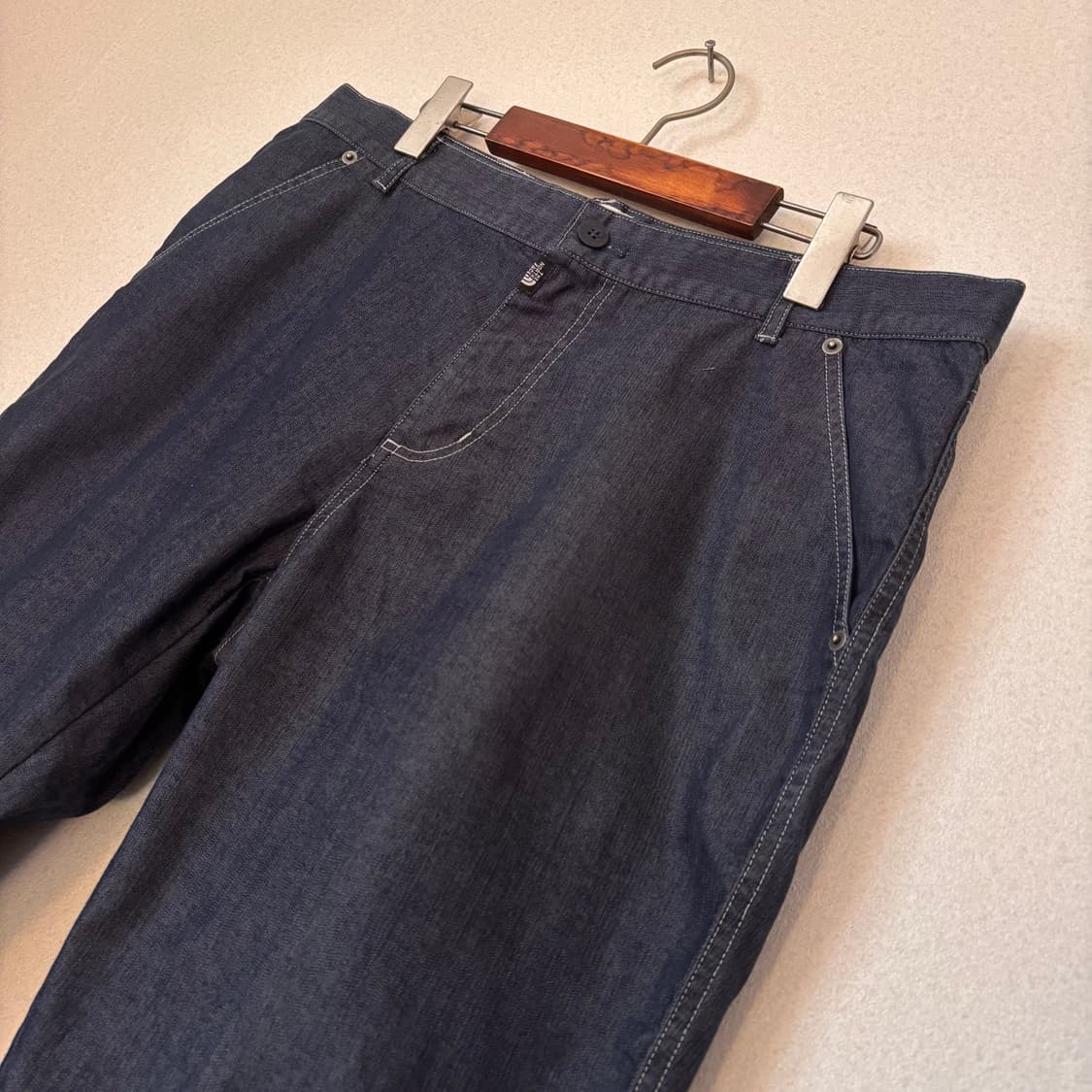 노스페이스 36 캐주얼 반바지 7부 체크 디테일 화이트 라벨 상품이미지4