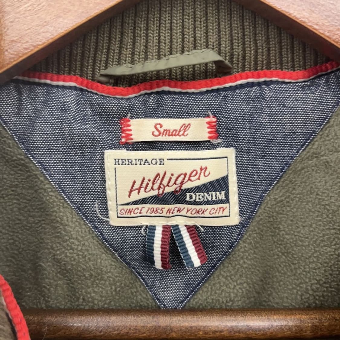 타미힐피거 슬림핏 말차카키 경량 패딩 조끼 S C07287 상품이미지5