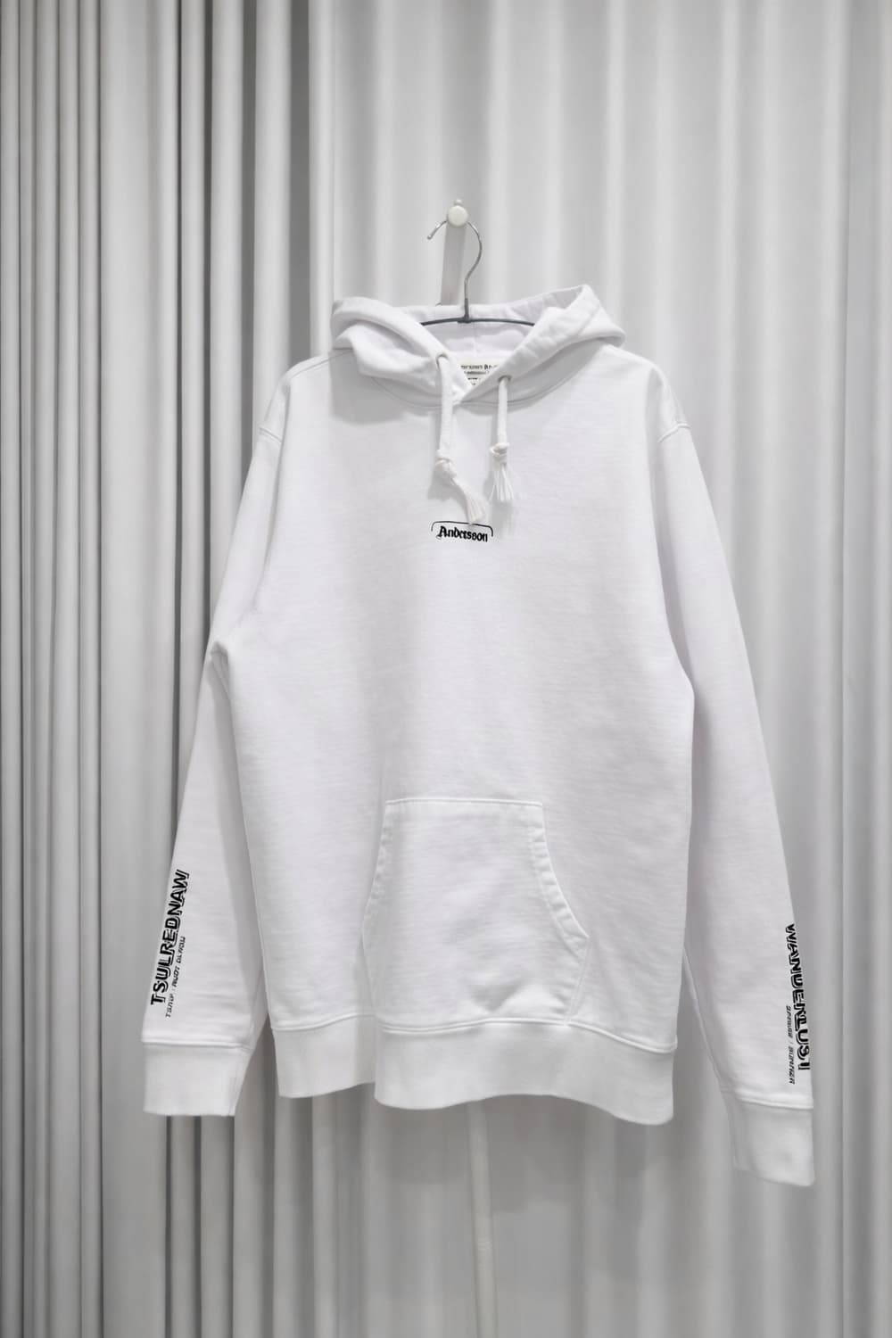 앤더슨벨 화이트 후드티 상품이미지2