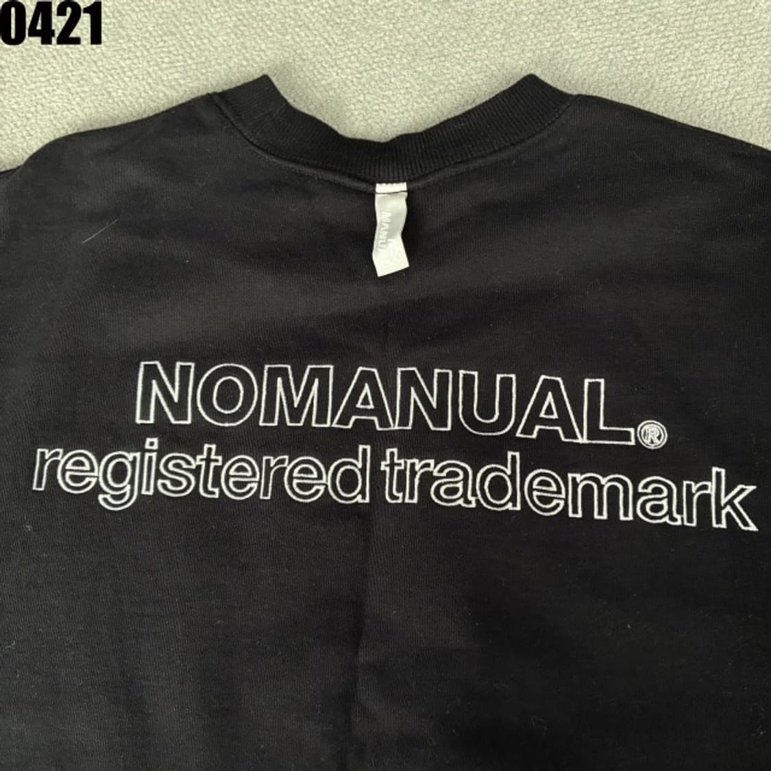 노메뉴얼 블랙 천사 맨투맨 M 상품이미지2