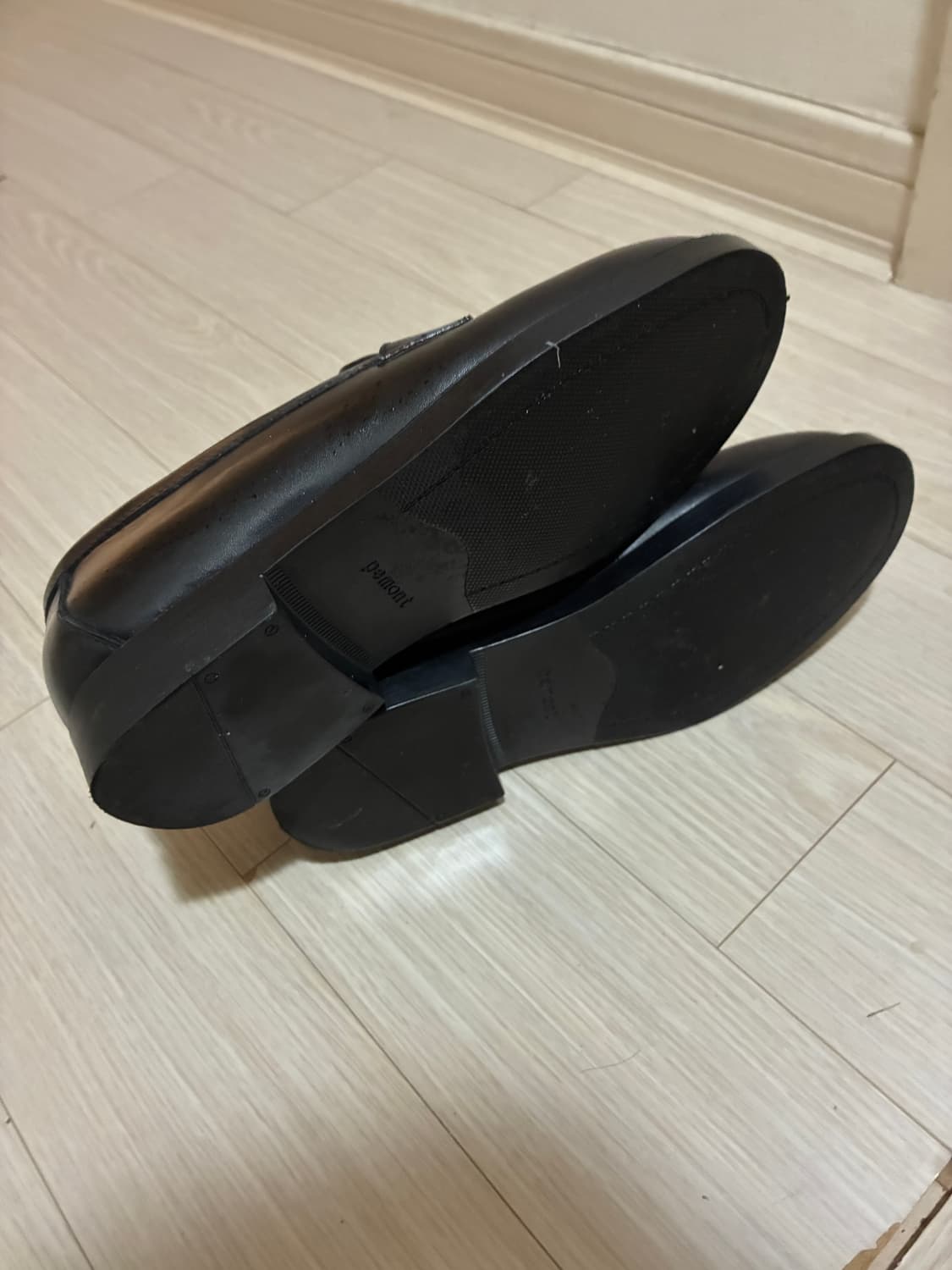 페몬트 이지 로퍼 블랙 235  상품이미지2