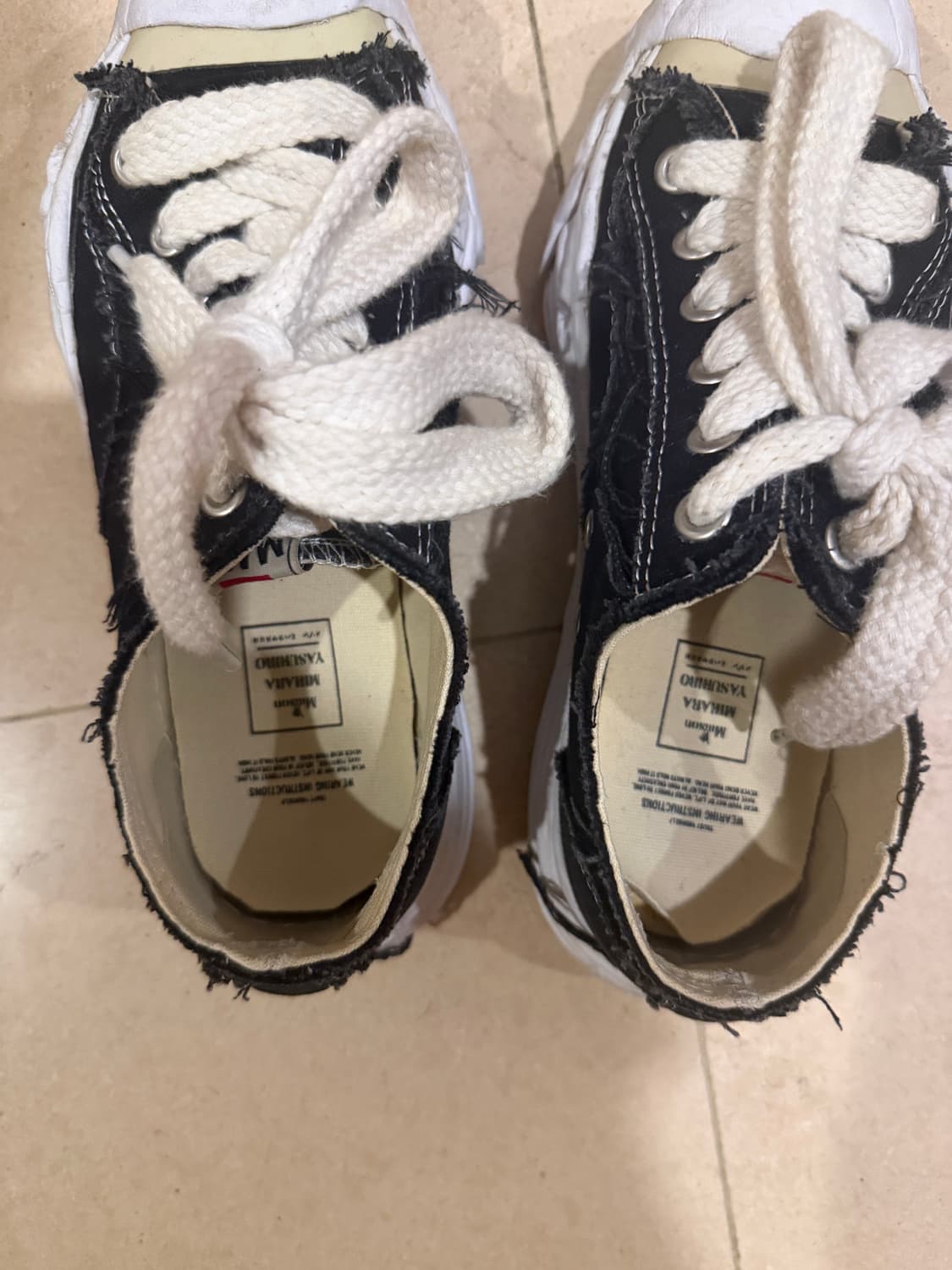 메종 미하라 야스히로 행크 OG 솔 캔버스 로우탑 스니커즈 블랙 상품이미지5