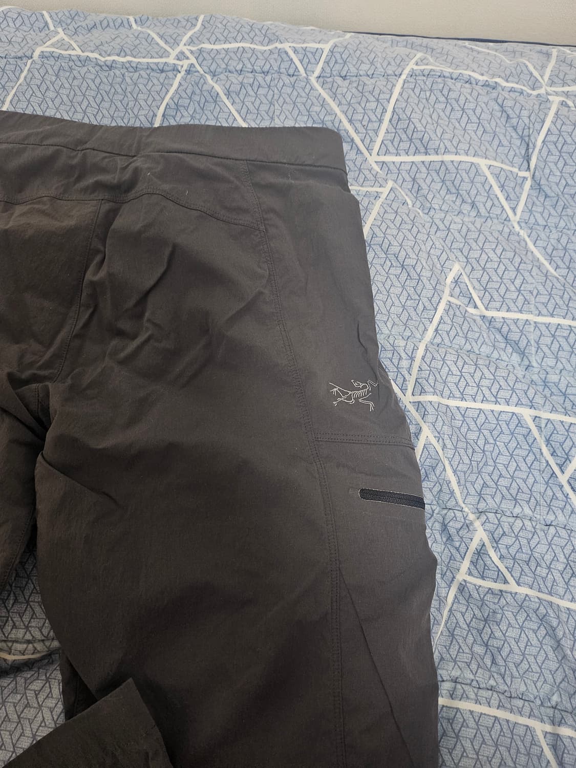 아크테릭스  그레이 팬츠 30사이즈 +or 모자 상품이미지3