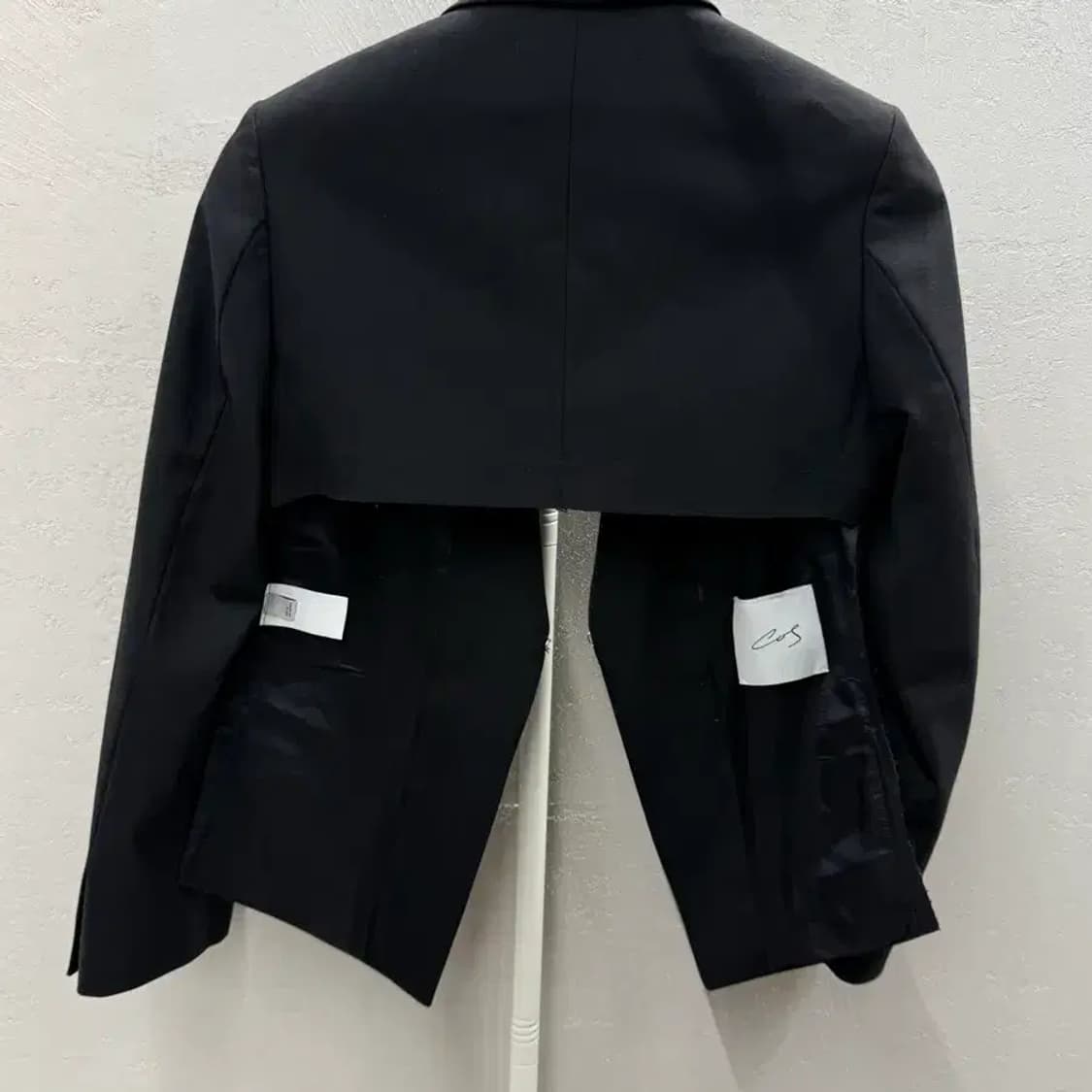 COS 블랙 크롭 자켓 EUR 34 상품이미지3