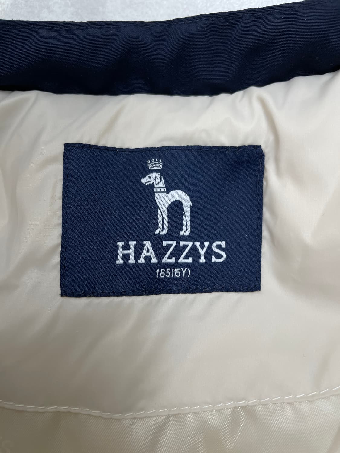 헤지스(HAZZYS) 라운드넥 배색 경량 다운 퀼팅 자켓 상품이미지5