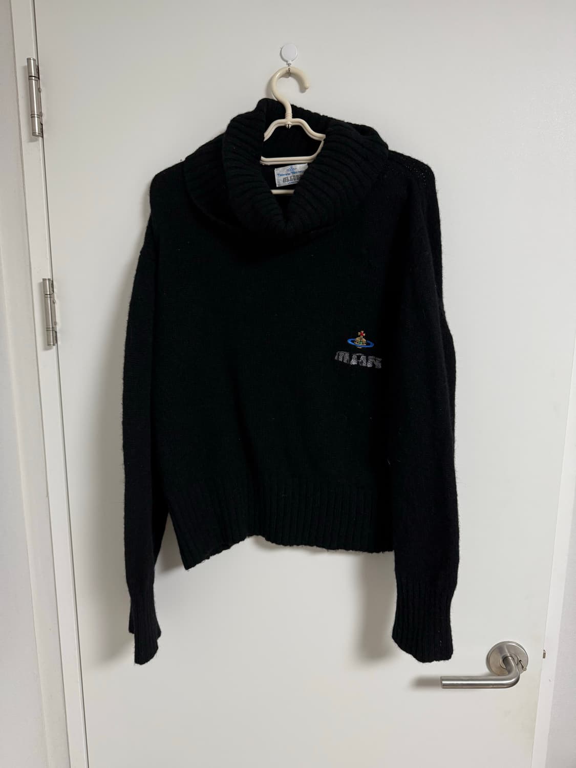 비비안웨스트우드 맨 80s 하이넥 니트 상품이미지1