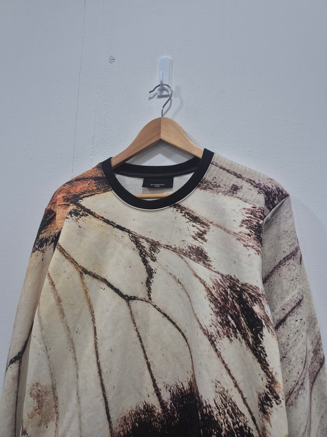 지방시  버터플라이 윙 프린트 코튼 테리 맨투맨 남녀공욜 100사이즈 상품이미지2