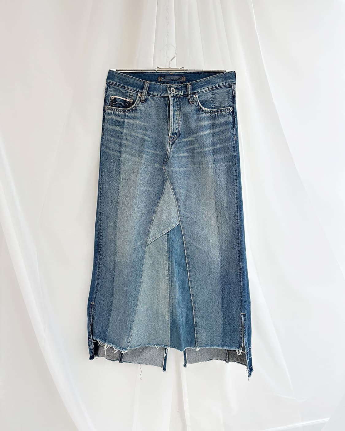 GOA NINMES 비대칭 컷 슬릿 롱 데님 스커트 상품이미지1