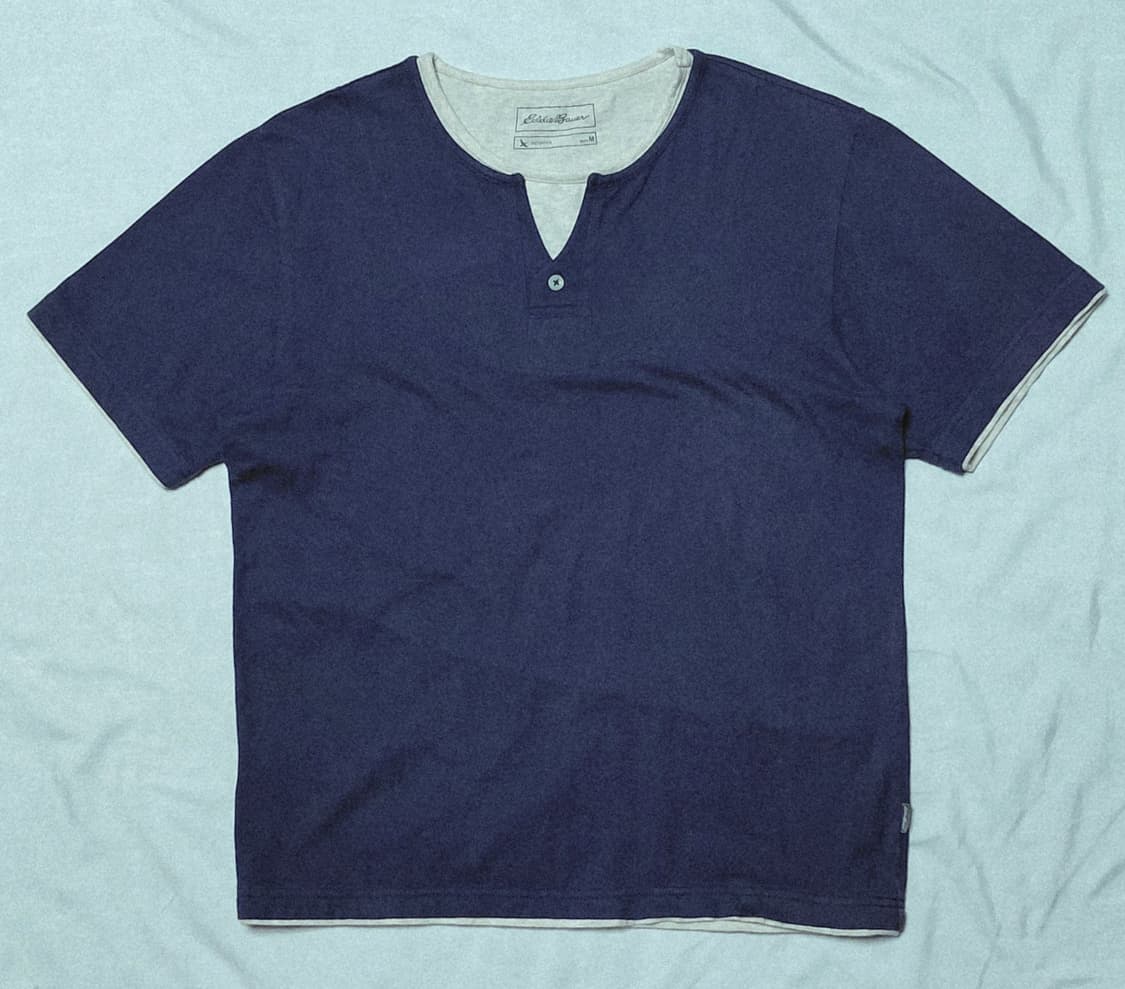 [M] 에디바우어 페이크 레이어드 헨리넥 티셔츠 (네이비) 상품이미지1