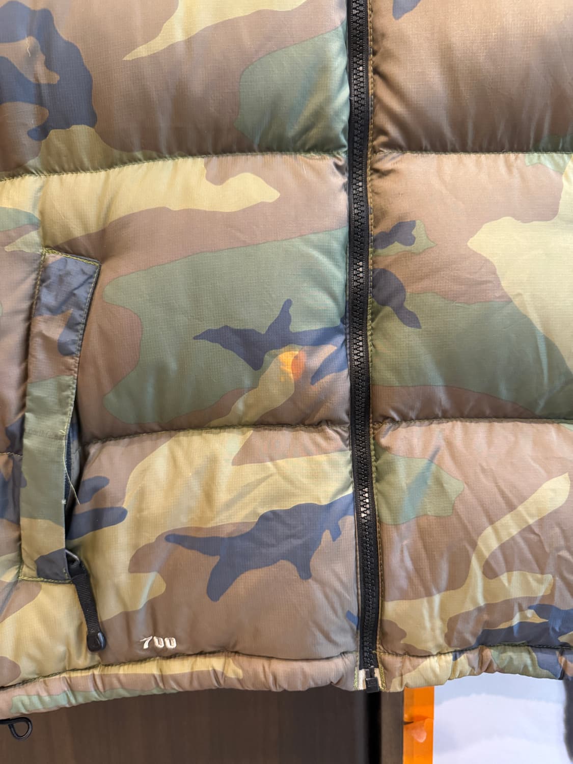 노스페이스 눕시 센터로고 카모 베스트 M(L) 상품이미지5