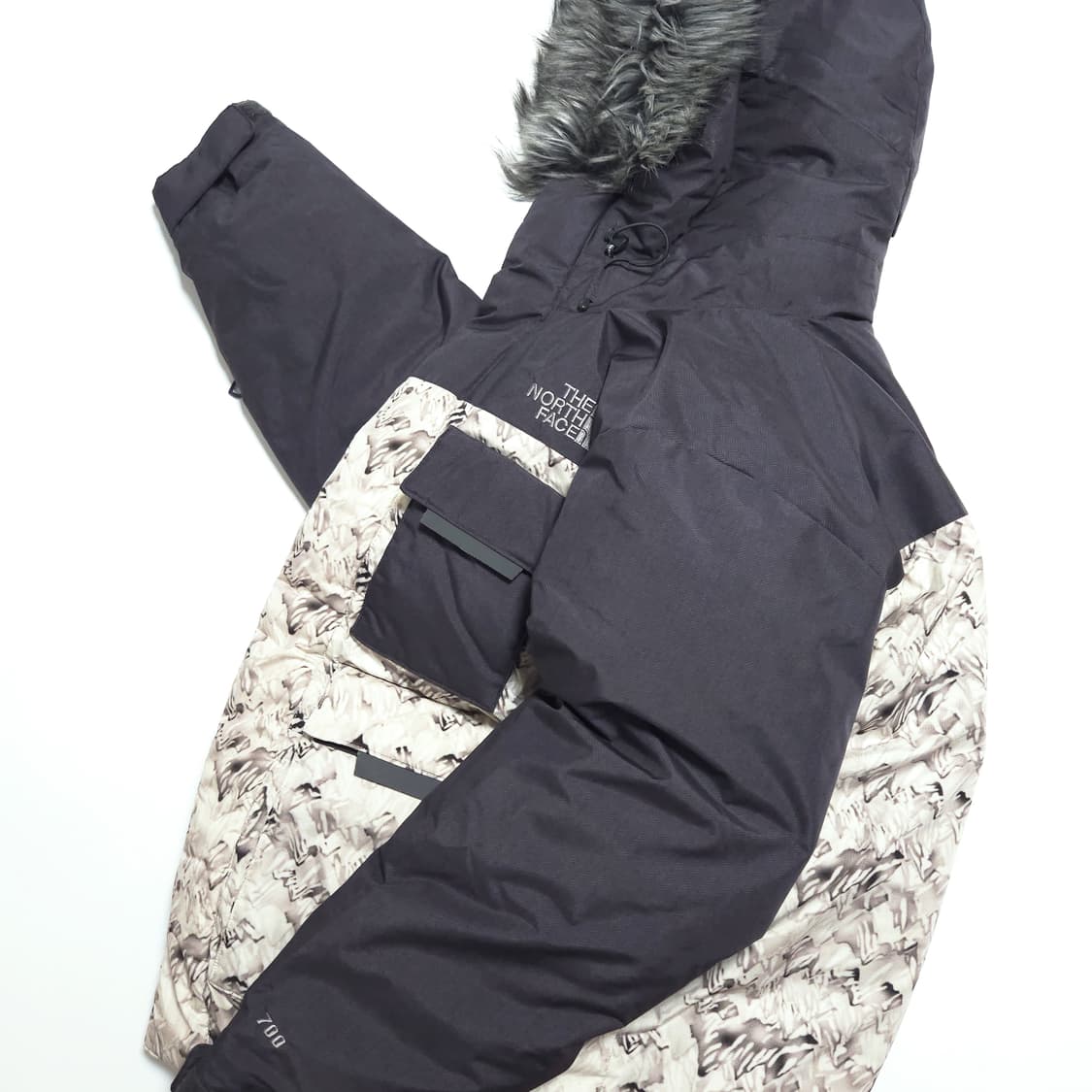 노스페이스 700 노벨티 폴라 구스다운 패딩 자켓 그레이 상품이미지4