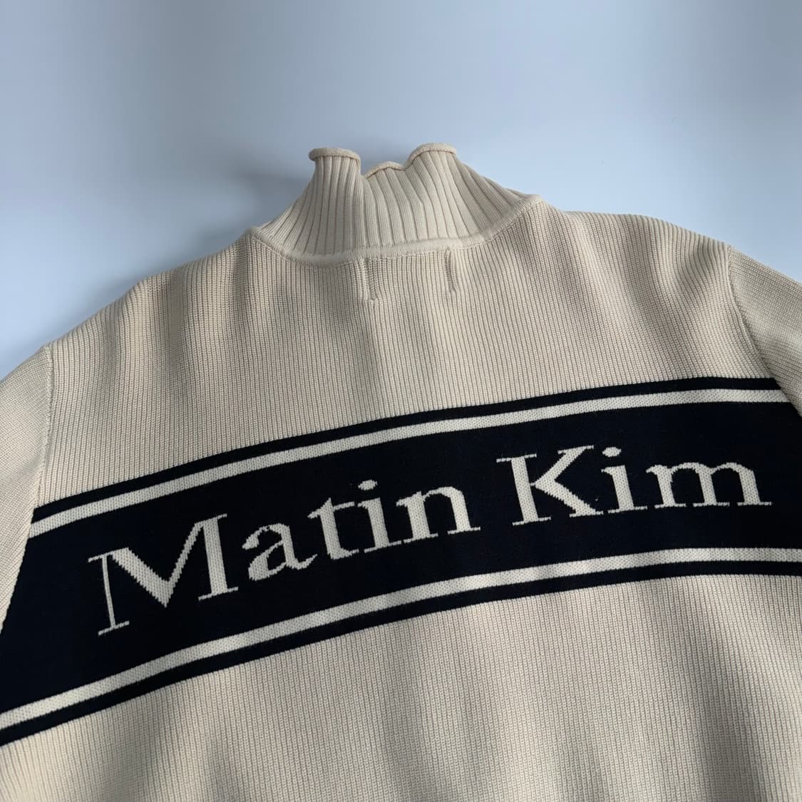 Matin Kim 마땡킴 블랙 아이보리 배색 니트 집업 상품이미지5