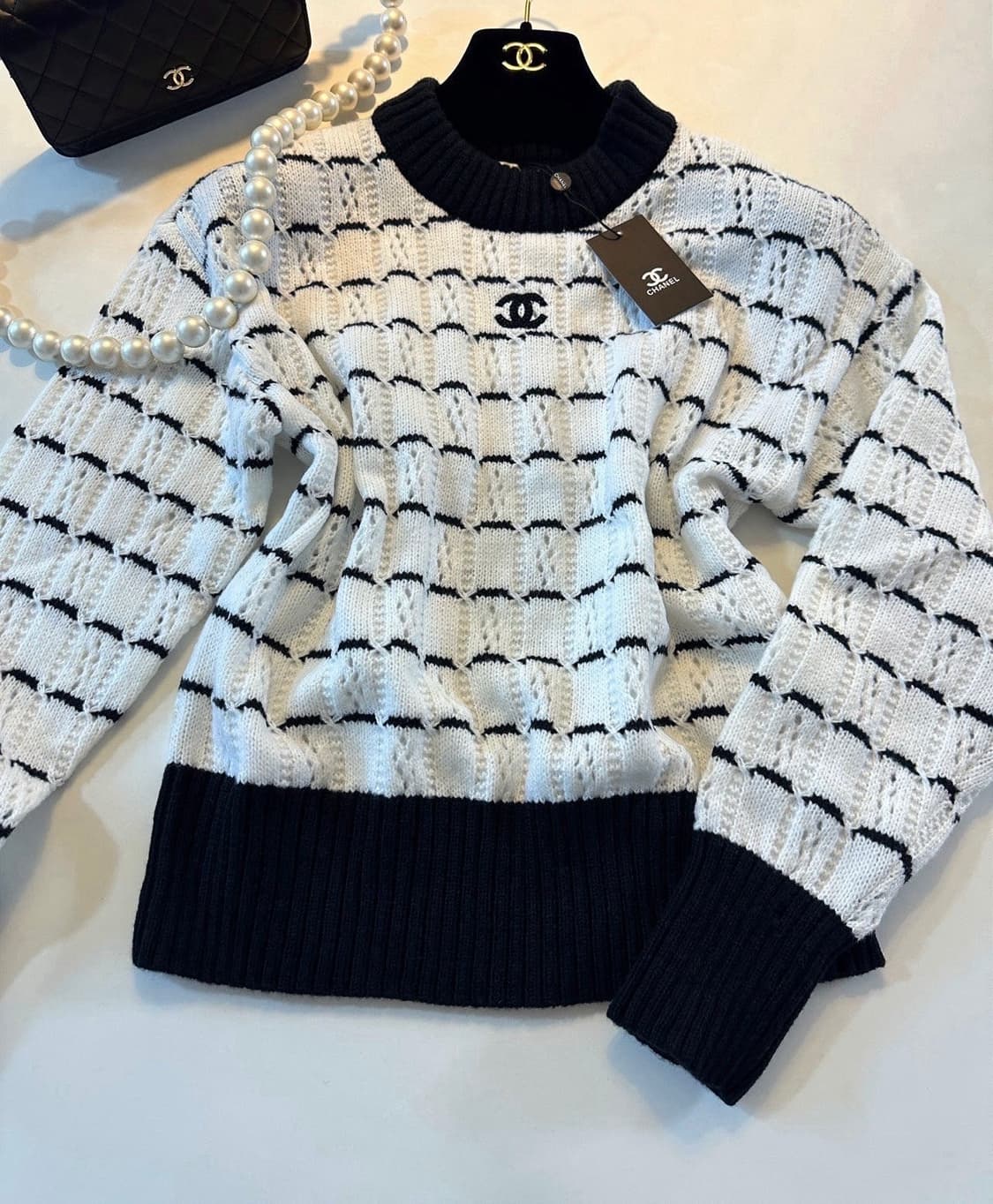 (새상품)샤넬니트 상품이미지1