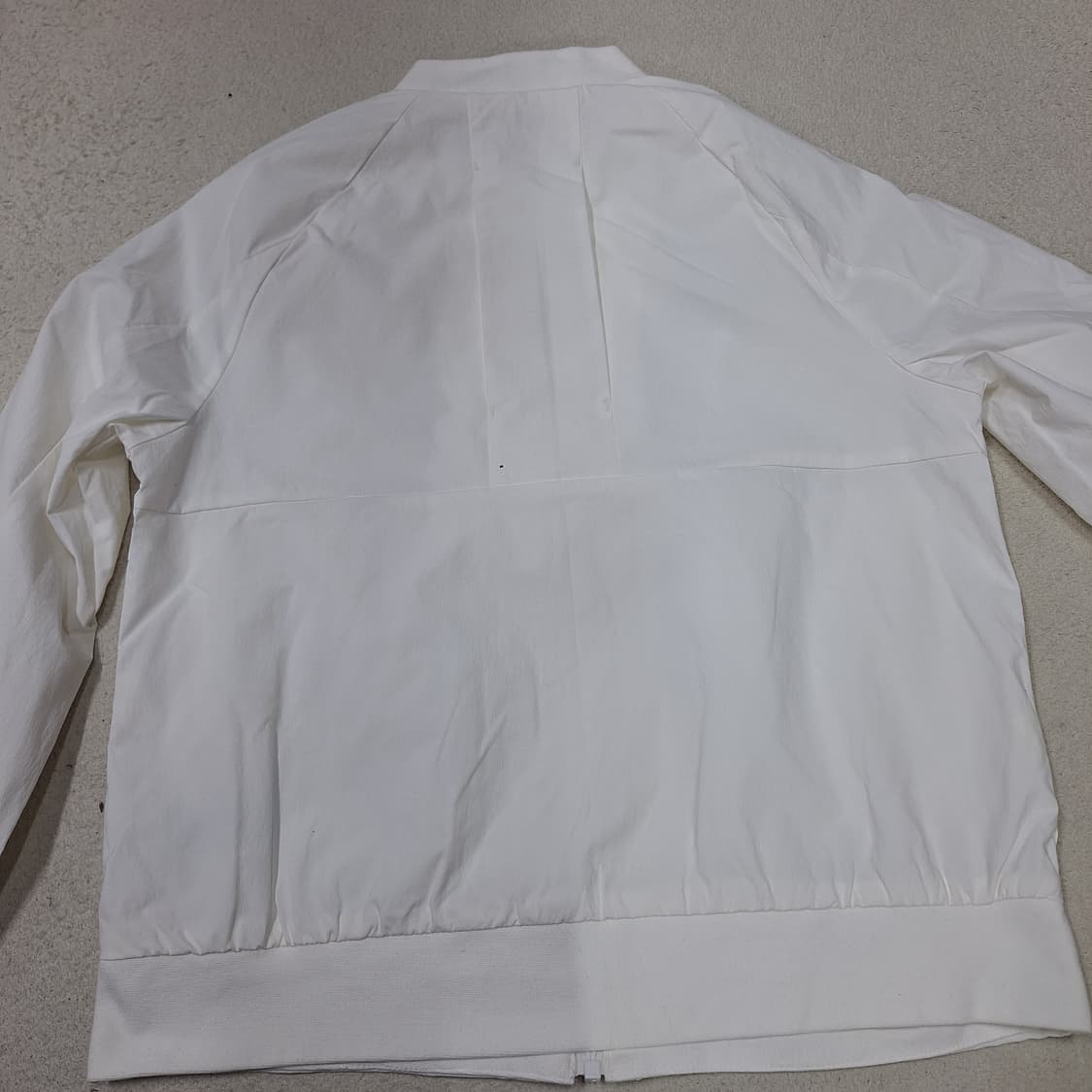 아디다스  바람막이M 상품이미지5