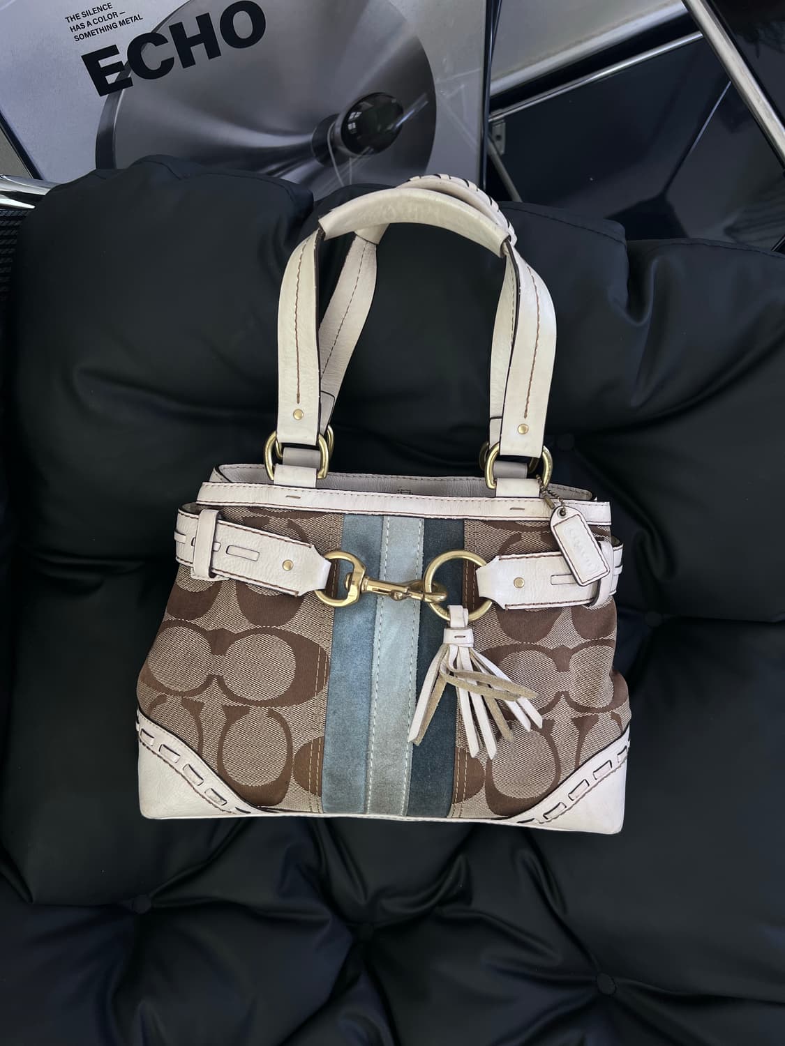 코치 햄튼 시그니처 토트백 상품이미지1