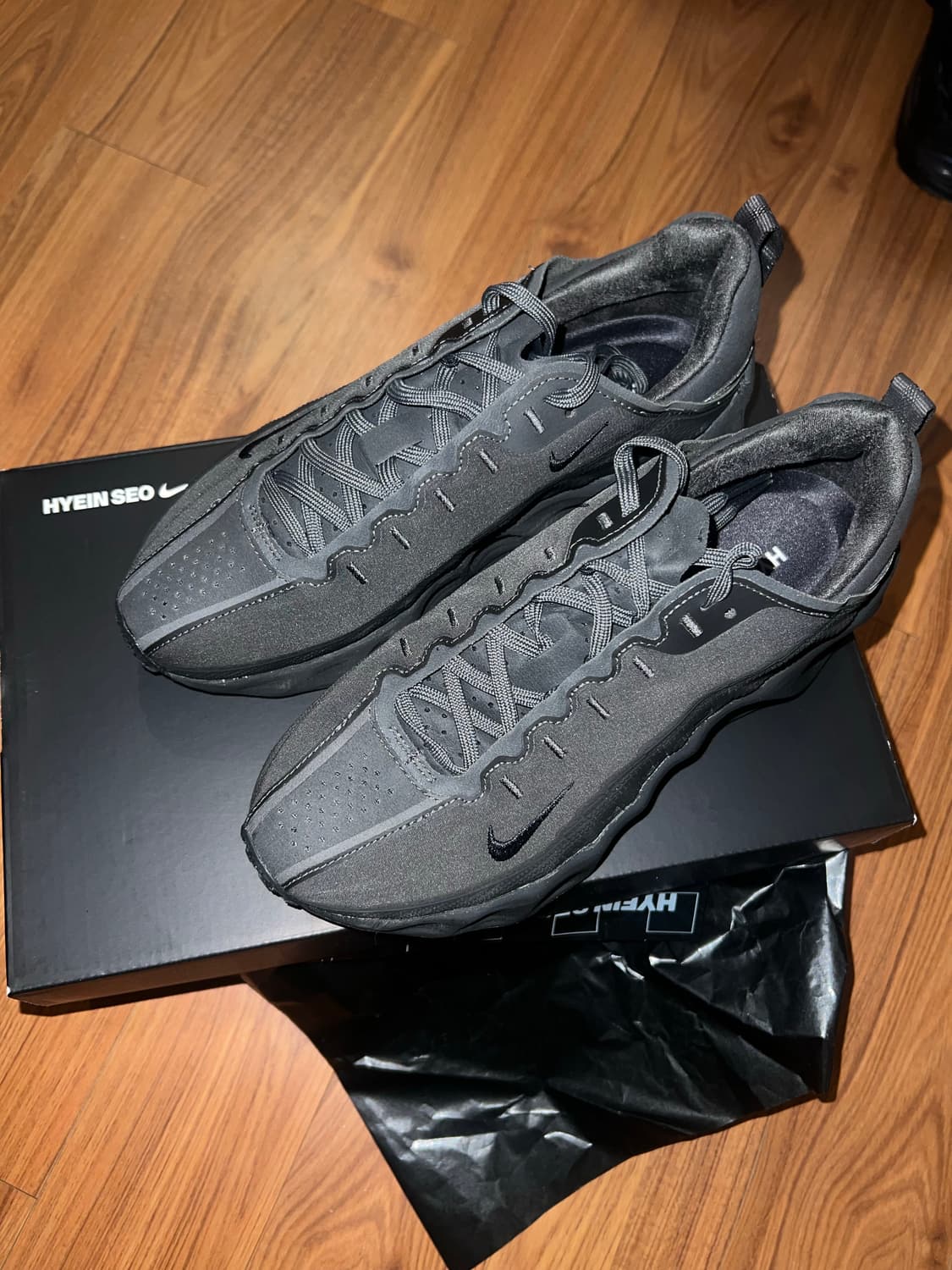 Nike x HYEIN SEO 아바 로버 블랙 상품이미지2