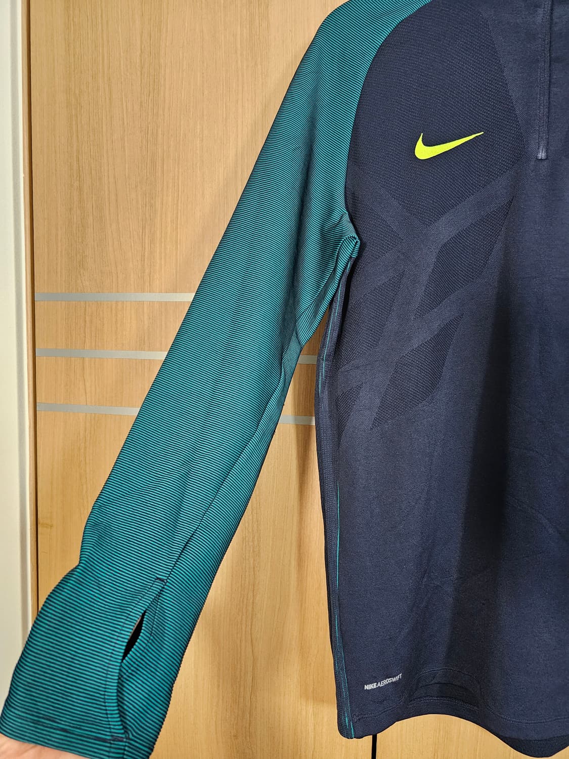 나이키 에어로스위프트 드릴탑/xl 상품이미지2