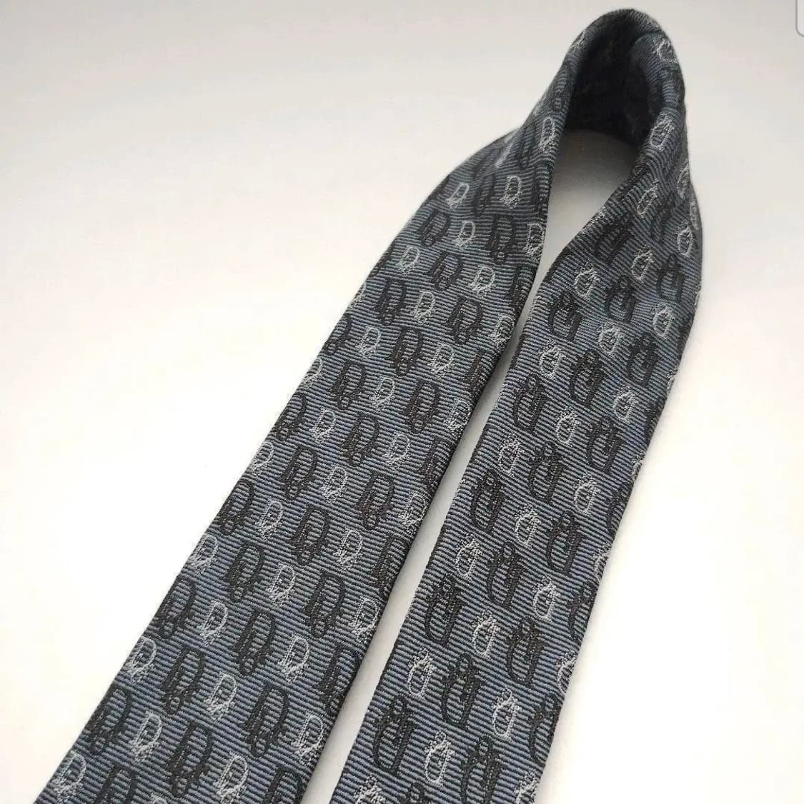 디올옴므 오블리크 실크 자카드 넥타이 상품이미지4