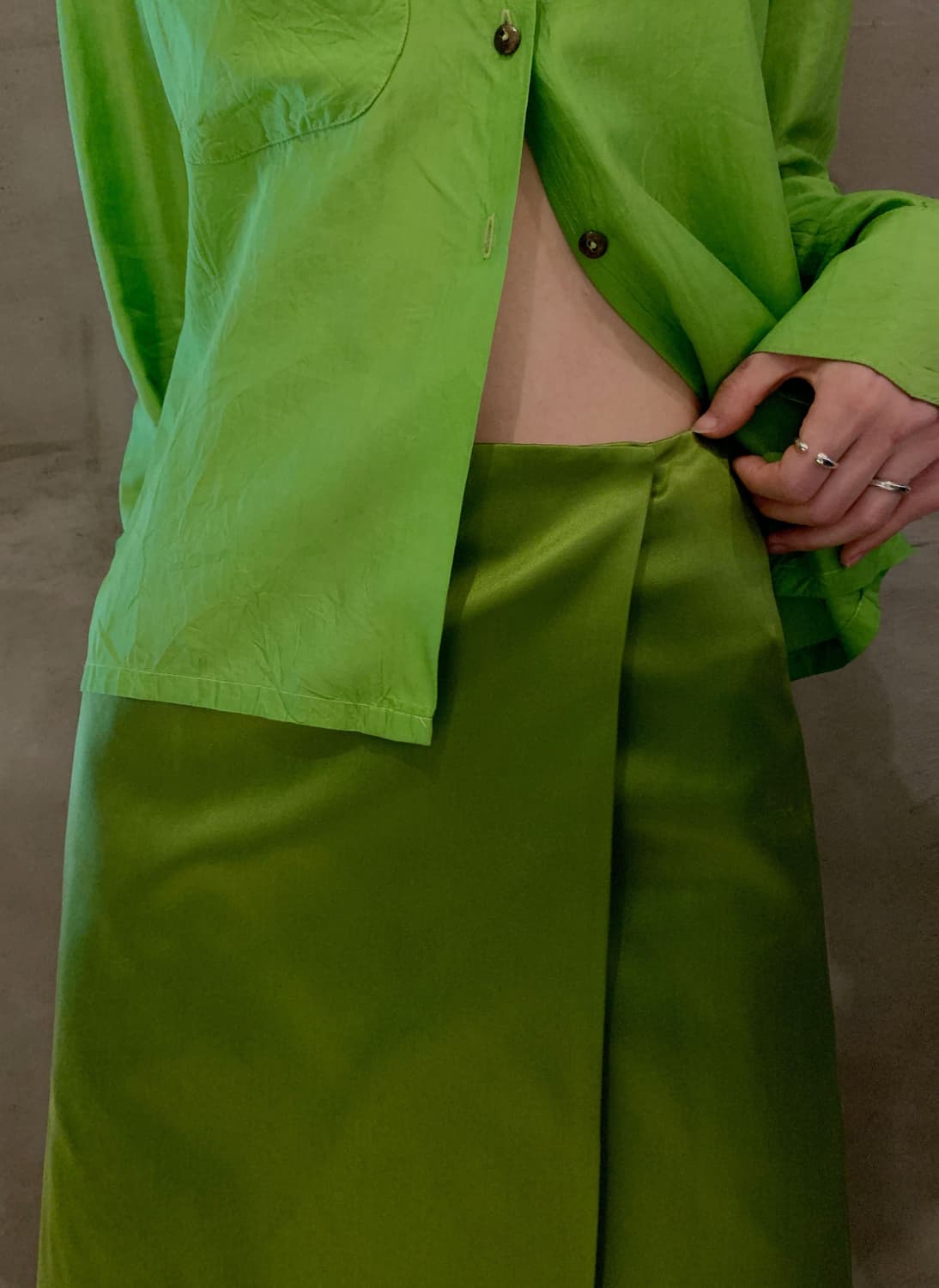 프라다 실크 랩스커트 상품이미지1